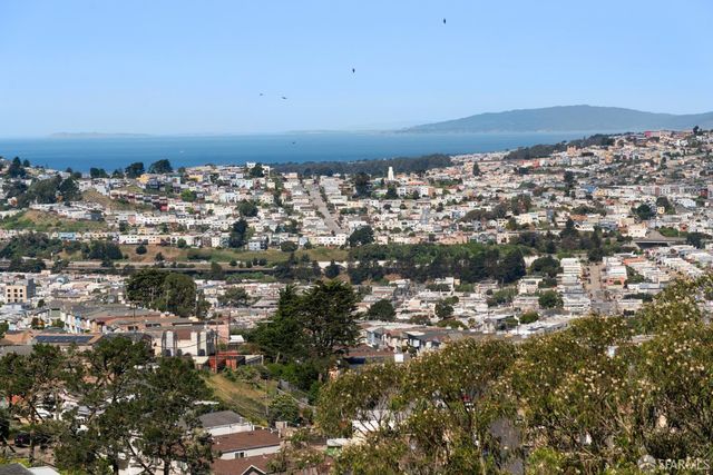 84 Caroline Way, Daly City, CA 94014