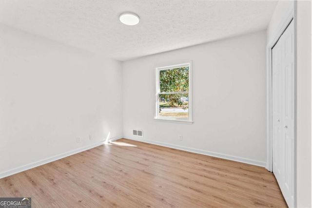 1791 CRESTRIDGE Circle NW, Conyers, GA 30012