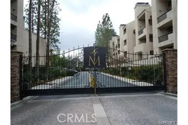 5545 Canoga Avenue, Woodland Hills, CA 91367
