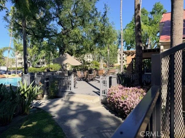 5545 Canoga Avenue, Woodland Hills, CA 91367