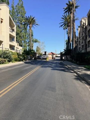5545 Canoga Avenue, Woodland Hills, CA 91367