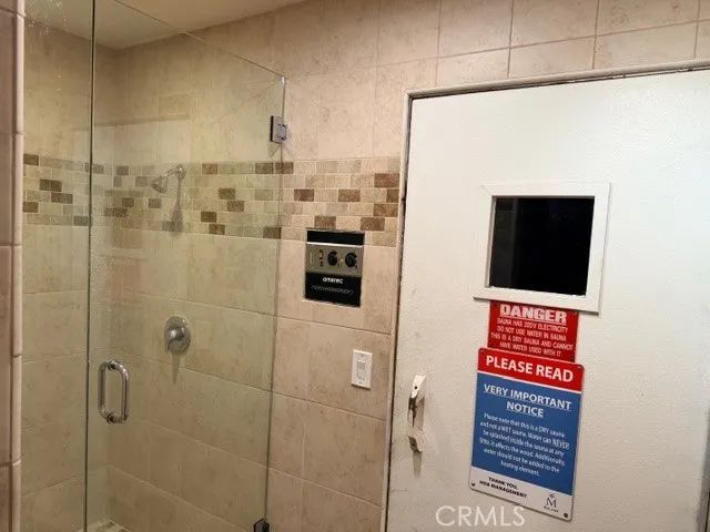 5545 Canoga Avenue, Woodland Hills, CA 91367