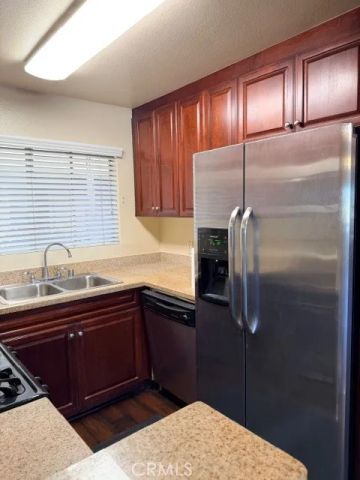 5545 Canoga Avenue, Woodland Hills, CA 91367