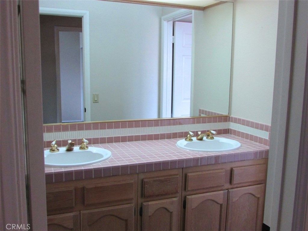 Image 25 of property listing at 2604 Woodbury Drive, Torrance, CA 90503