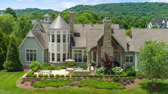 6017 Native Pony Trl, College Grove, TN 37046