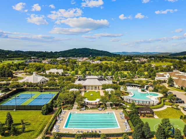 6017 Native Pony Trl, College Grove, TN 37046