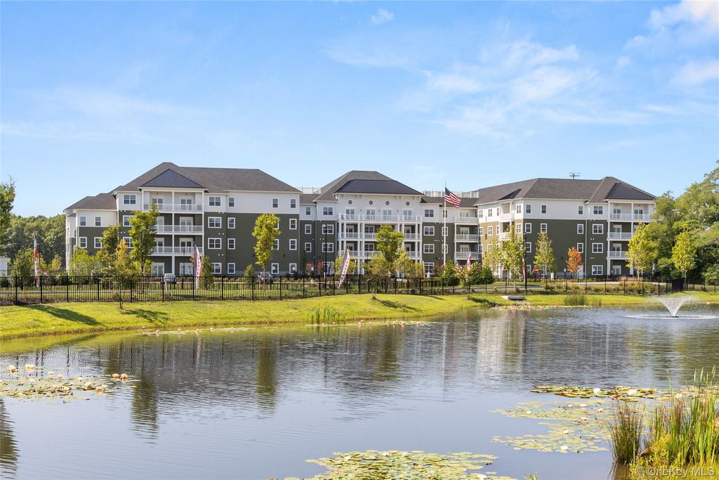 4180 Sunrise Highway, Oakdale, NY 11716