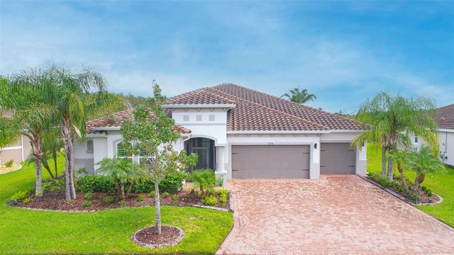 575 SAN RAPHAEL STREET, Poinciana, FL 34759
