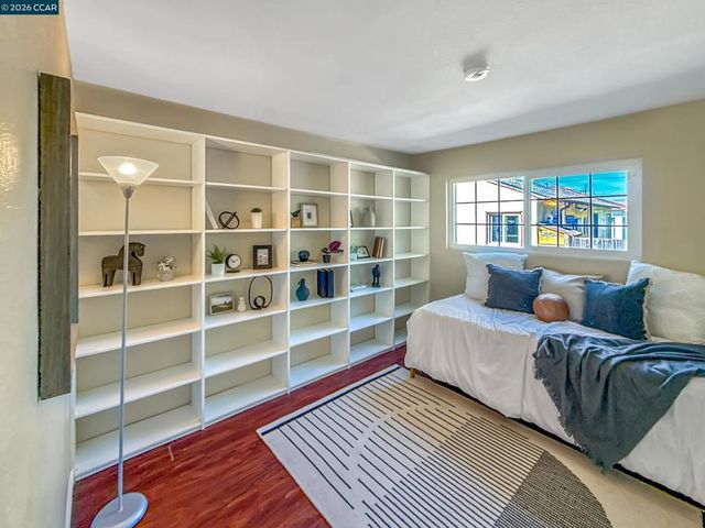 2929 Howard St, Richmond, CA 94804