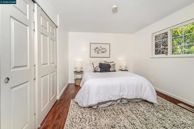 2929 Howard St, Richmond, CA 94804