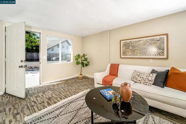 2929 Howard St, Richmond, CA 94804