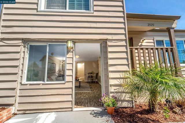 2929 Howard St, Richmond, CA 94804