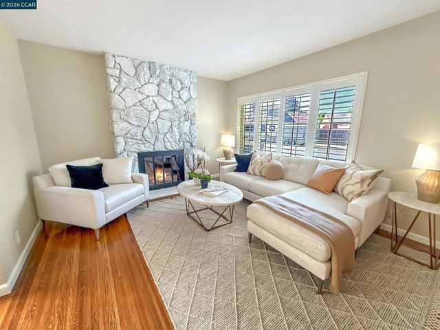 2929 Howard St, Richmond, CA 94804