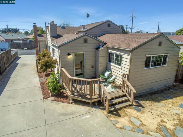 2929 Howard St, Richmond, CA 94804