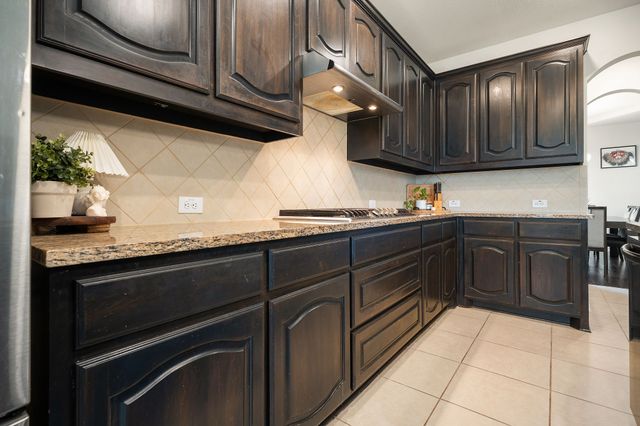 320 Calhoun Street, Glenn Heights, TX 75154