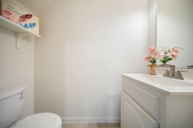 320 Calhoun Street, Glenn Heights, TX 75154