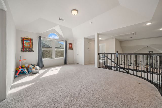 320 Calhoun Street, Glenn Heights, TX 75154