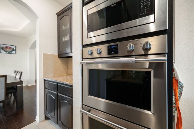 320 Calhoun Street, Glenn Heights, TX 75154