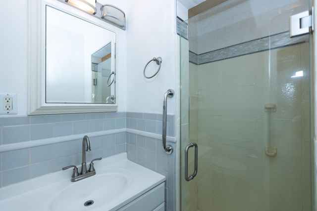 2114 S Windsor Drive, Springfield, MO 65807