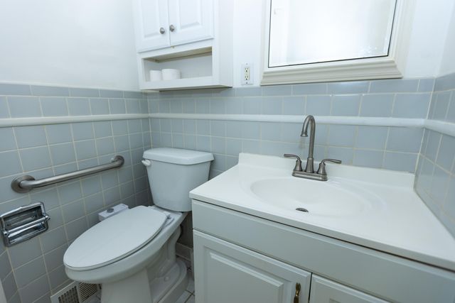 2114 S Windsor Drive, Springfield, MO 65807