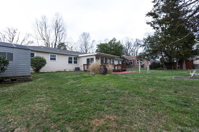 2114 S Windsor Drive, Springfield, MO 65807