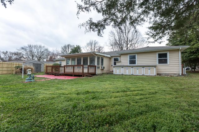 2114 S Windsor Drive, Springfield, MO 65807