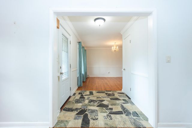 2114 S Windsor Drive, Springfield, MO 65807