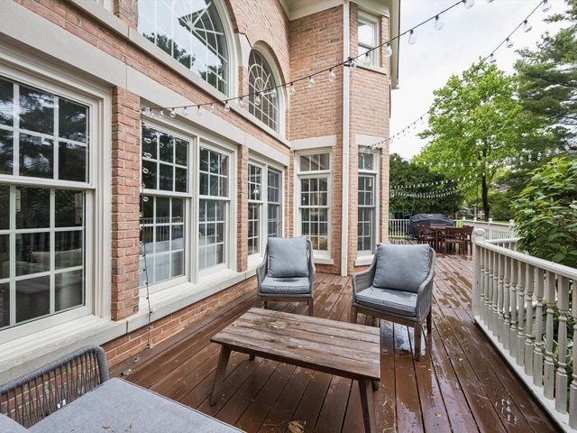 2533 E Chesapeake Place, Westchester, IL 60154
