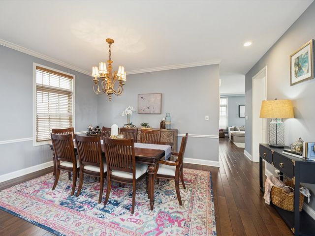 2533 E Chesapeake Place, Westchester, IL 60154
