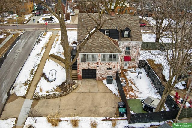 2520 N 56 Street, Omaha, NE 68104