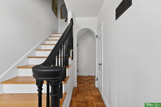 2520 N 56 Street, Omaha, NE 68104