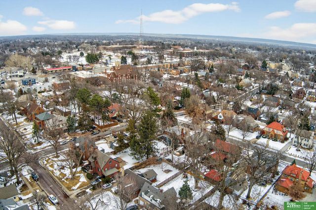 2520 N 56 Street, Omaha, NE 68104