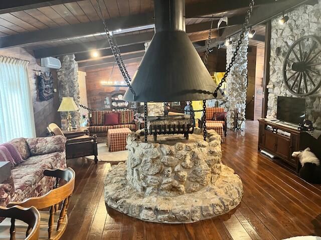 8903 Maidens Road, Bear Lake, MI 49614