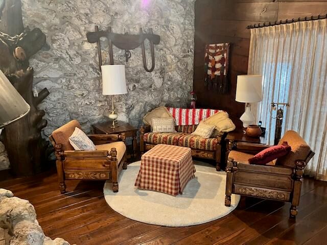 8903 Maidens Road, Bear Lake, MI 49614