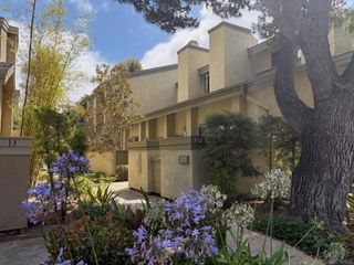 3211 Caminito Eastbluff #9, La Jolla, CA 92037