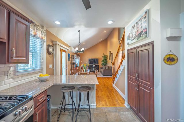 519 Gwynn Street, Babylon, NY 11702