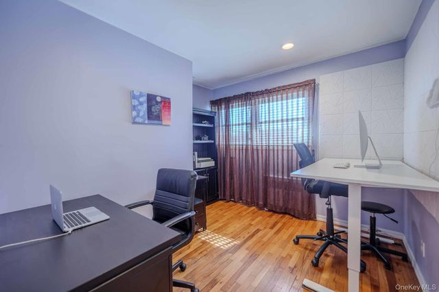 519 Gwynn Street, Babylon, NY 11702