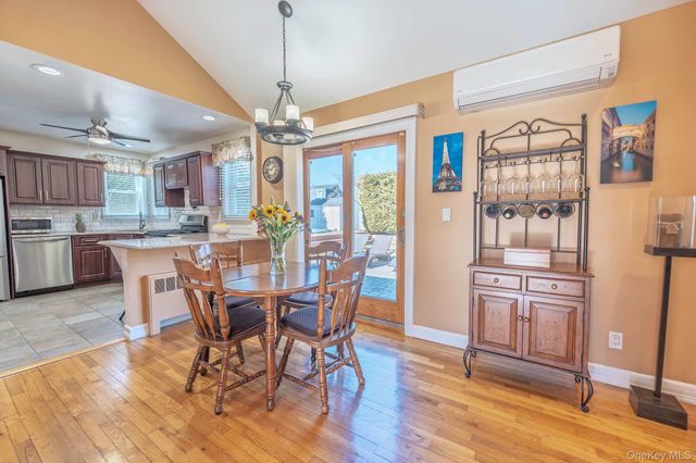 519 Gwynn Street, Babylon, NY 11702