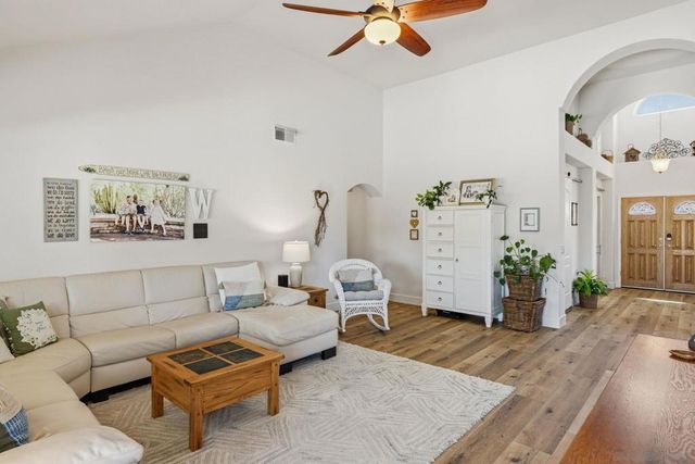 8850 Summerhill Point, Alpine, CA 91901