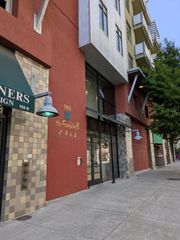 989 Franklin Street 606, Oakland, CA 94607