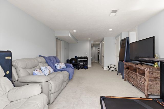 55 Oxbow Road 55, Framingham, MA 01701