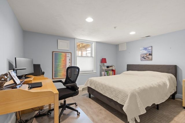 55 Oxbow Road 55, Framingham, MA 01701