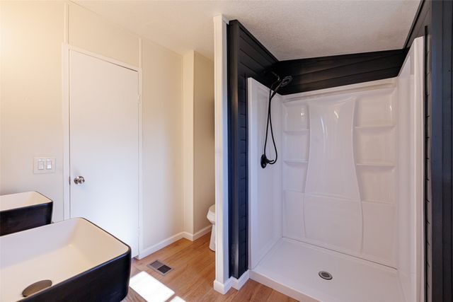 720 Jupiter Avenue, Granbury, TX 76049