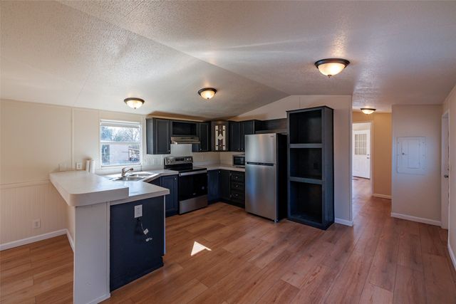 720 Jupiter Avenue, Granbury, TX 76049