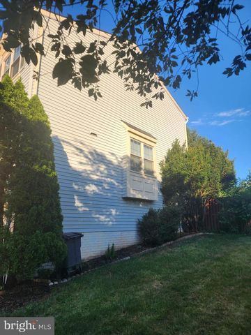 8521 CHARNWOOD CT, Manassas, VA 20111