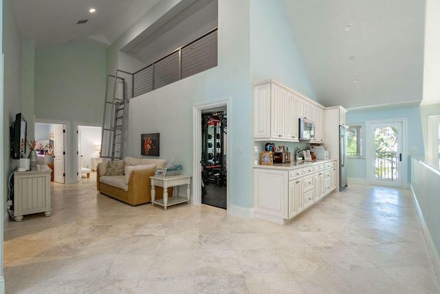 4130 NE 31st Avenue, Lighthouse Point, FL 33064