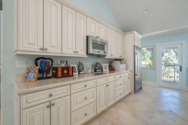 4130 NE 31st Avenue, Lighthouse Point, FL 33064