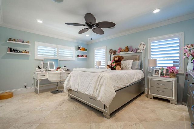 4130 NE 31st Avenue, Lighthouse Point, FL 33064