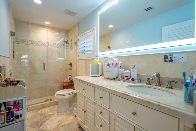 4130 NE 31st Avenue, Lighthouse Point, FL 33064