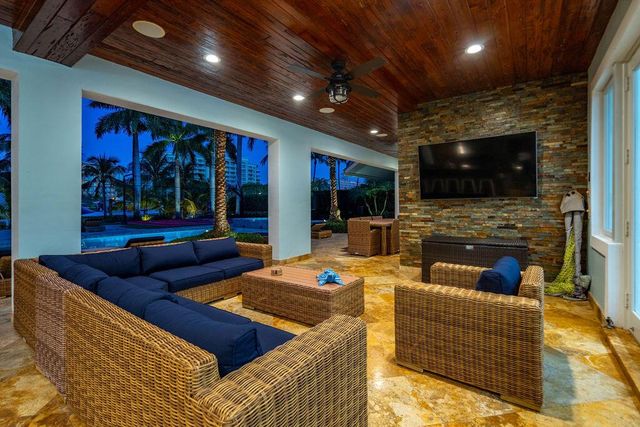 4130 NE 31st Avenue, Lighthouse Point, FL 33064